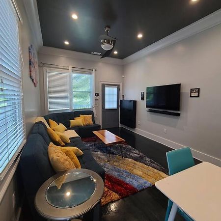 West End Modern Atlanta 3 Bedroom Bungalow Exterior foto