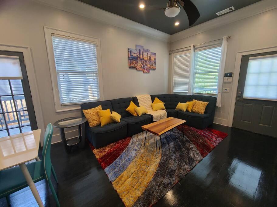 West End Modern Atlanta 3 Bedroom Bungalow Exterior foto
